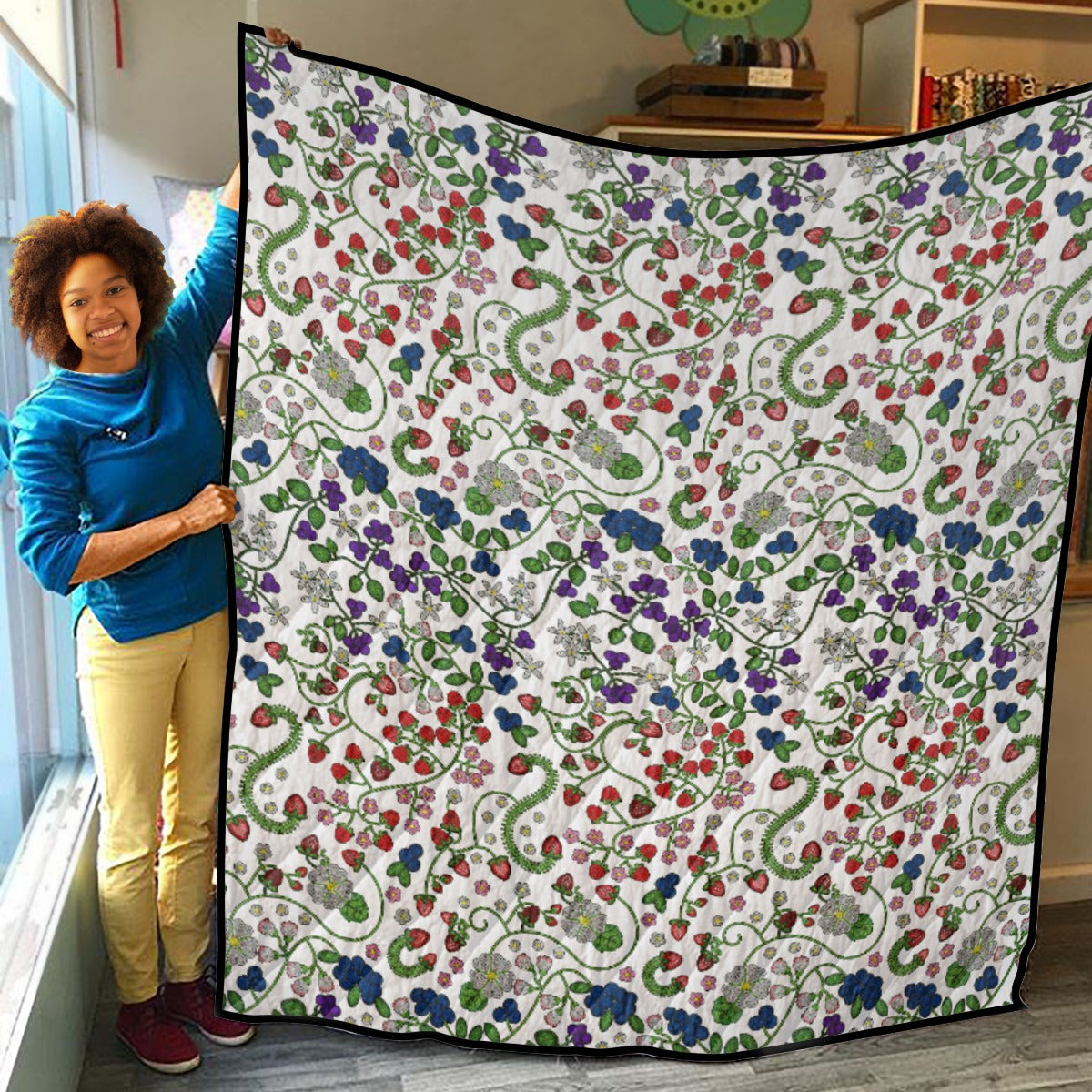 Grandmother Stories White Lightweight & Breathable Quilt With Edge-wrapping Strips