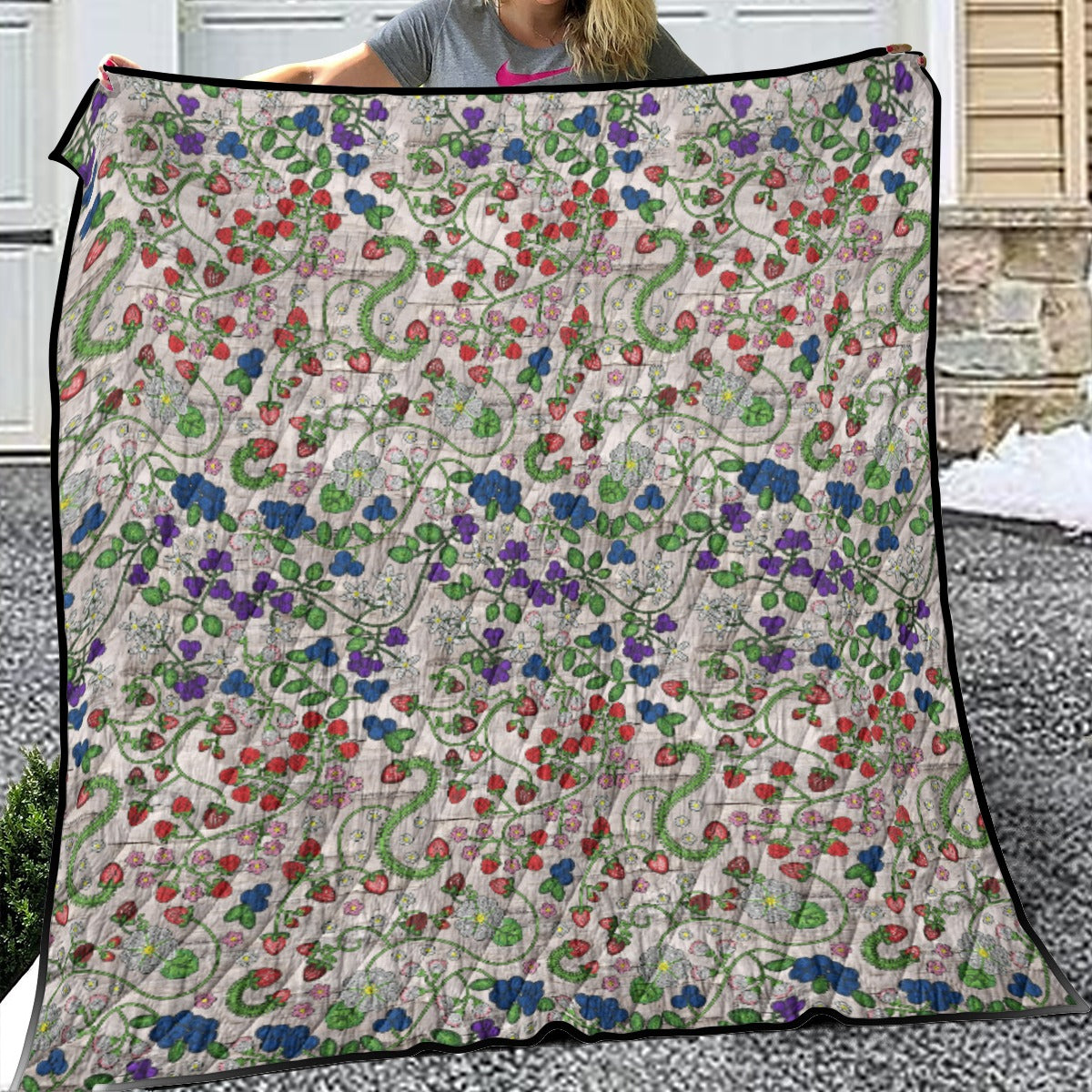Grandmother Stories Bright Birch Lightweight & Breathable Quilt With Edge-wrapping Strips