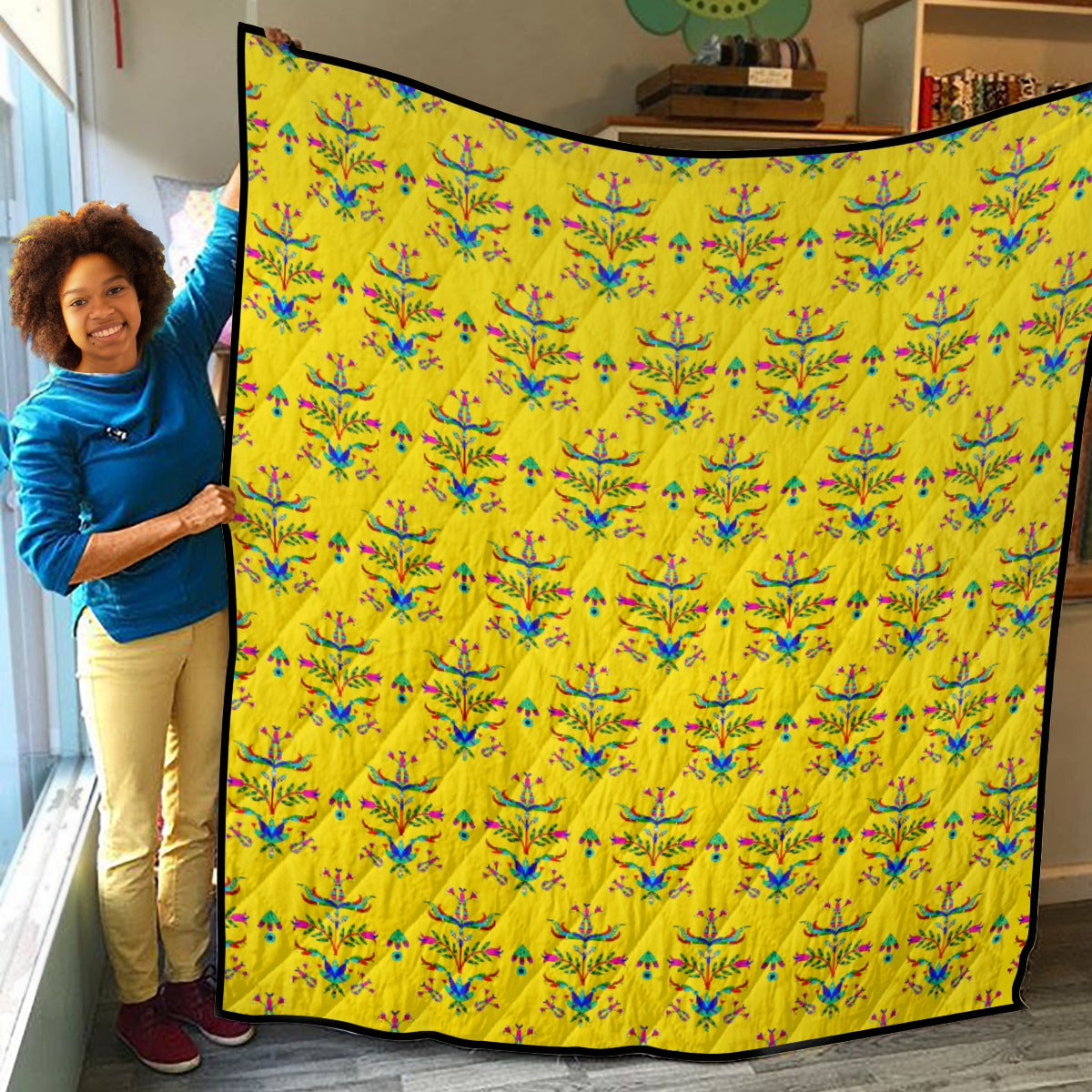 Dakota Damask Yellow Lightweight & Breathable Quilt With Edge-wrapping Strips