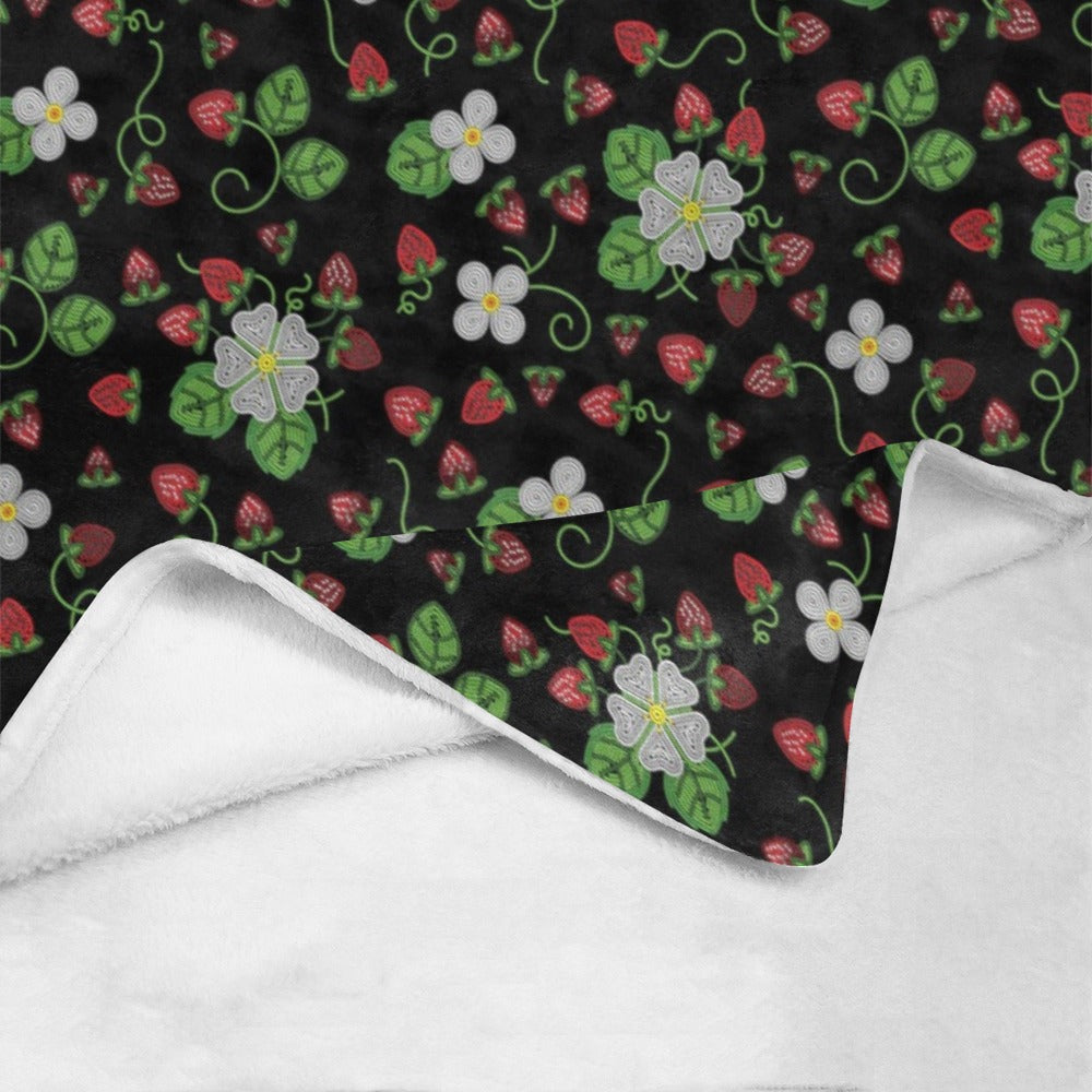 Strawberry Dreams Midnight Ultra-Soft Micro Fleece Blanket 40"x50"