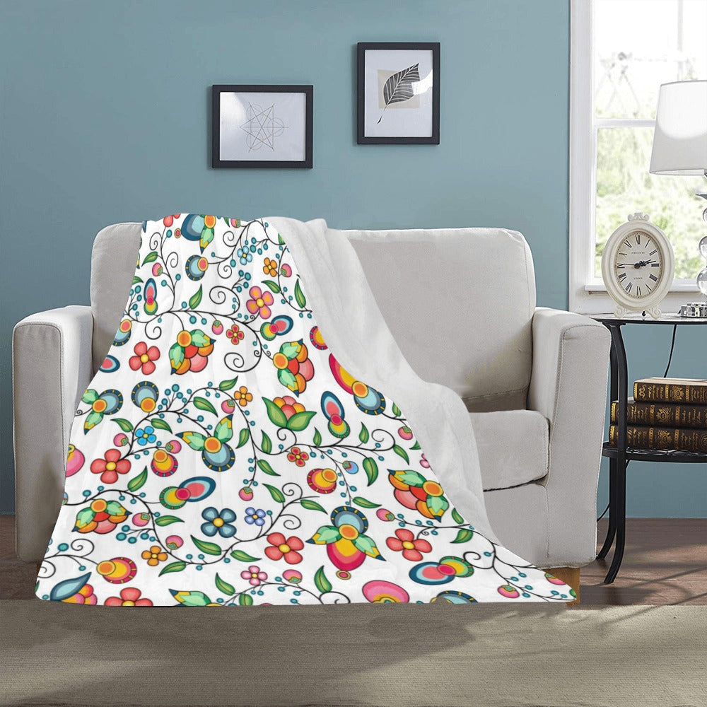 Floral Bounty White Ultra-Soft Micro Fleece Blanket 40"x50"