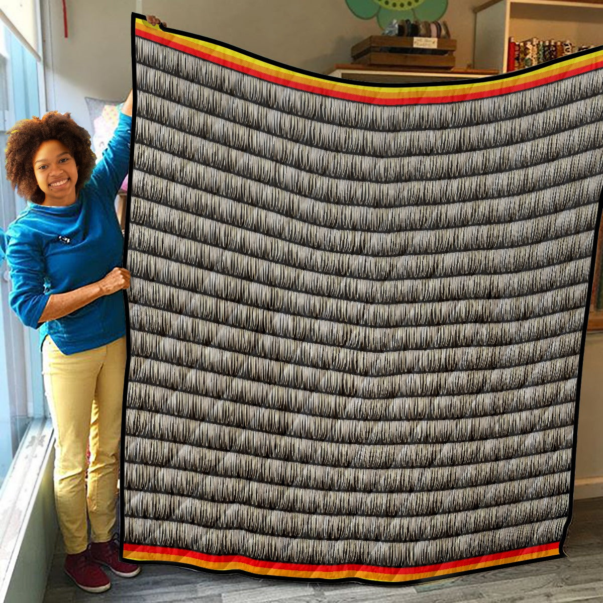 Dentalium on Black Lightweight & Breathable Quilt With Edge-wrapping Strips