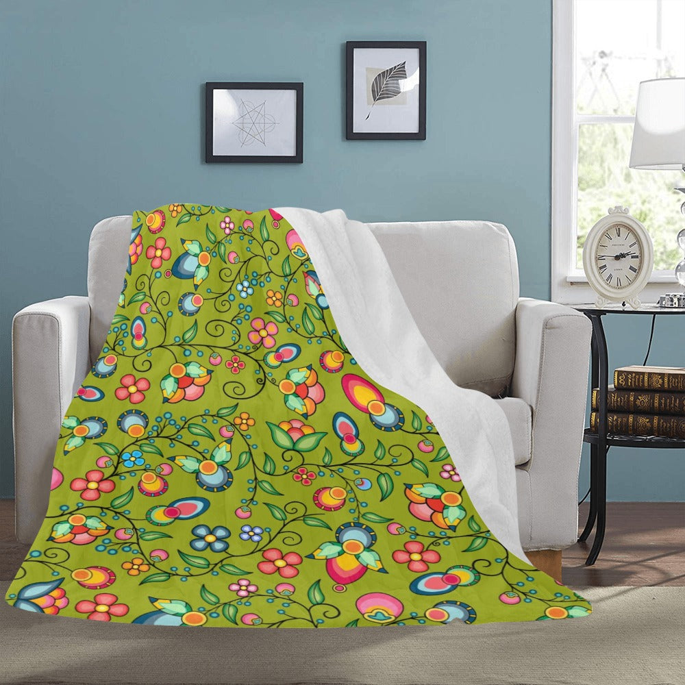Floral Bounty Sweetgrass Ultra-Soft Micro Fleece Blanket 60"x80"