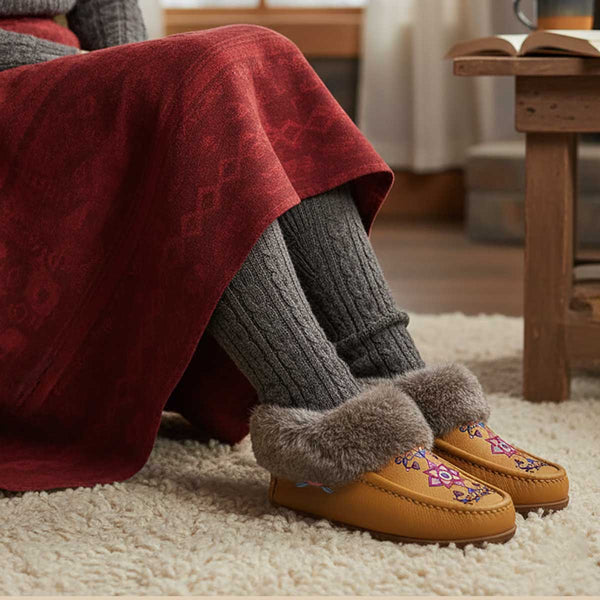 Frost Flower Circle Tan Leather Mottled Fur Moccasin