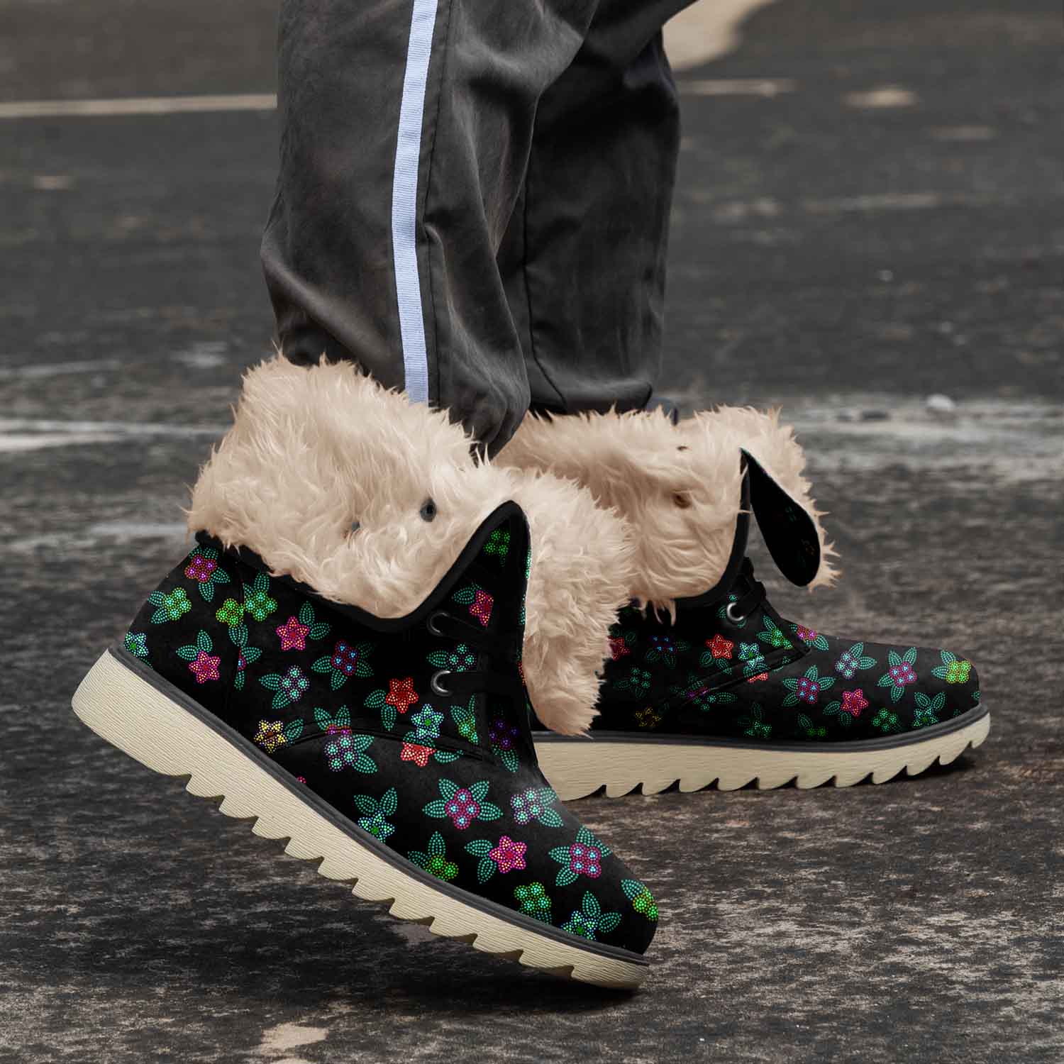 Berry Flowers Black Polar Winter Boots