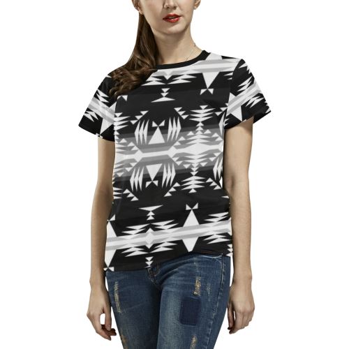 Between the Mountains Black and White All Over Print T-shirt for Women/Large Size (USA Size) (Model T40) All Over Print T-Shirt for Women/Large (T40) e-joyer 