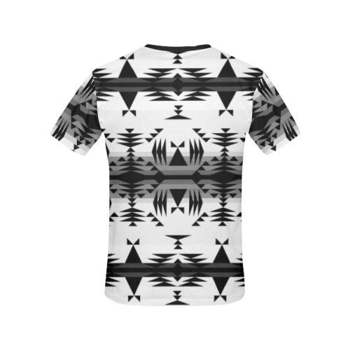 Between the Mountains White and Black All Over Print T-shirt for Women/Large Size (USA Size) (Model T40) All Over Print T-Shirt for Women/Large (T40) e-joyer 