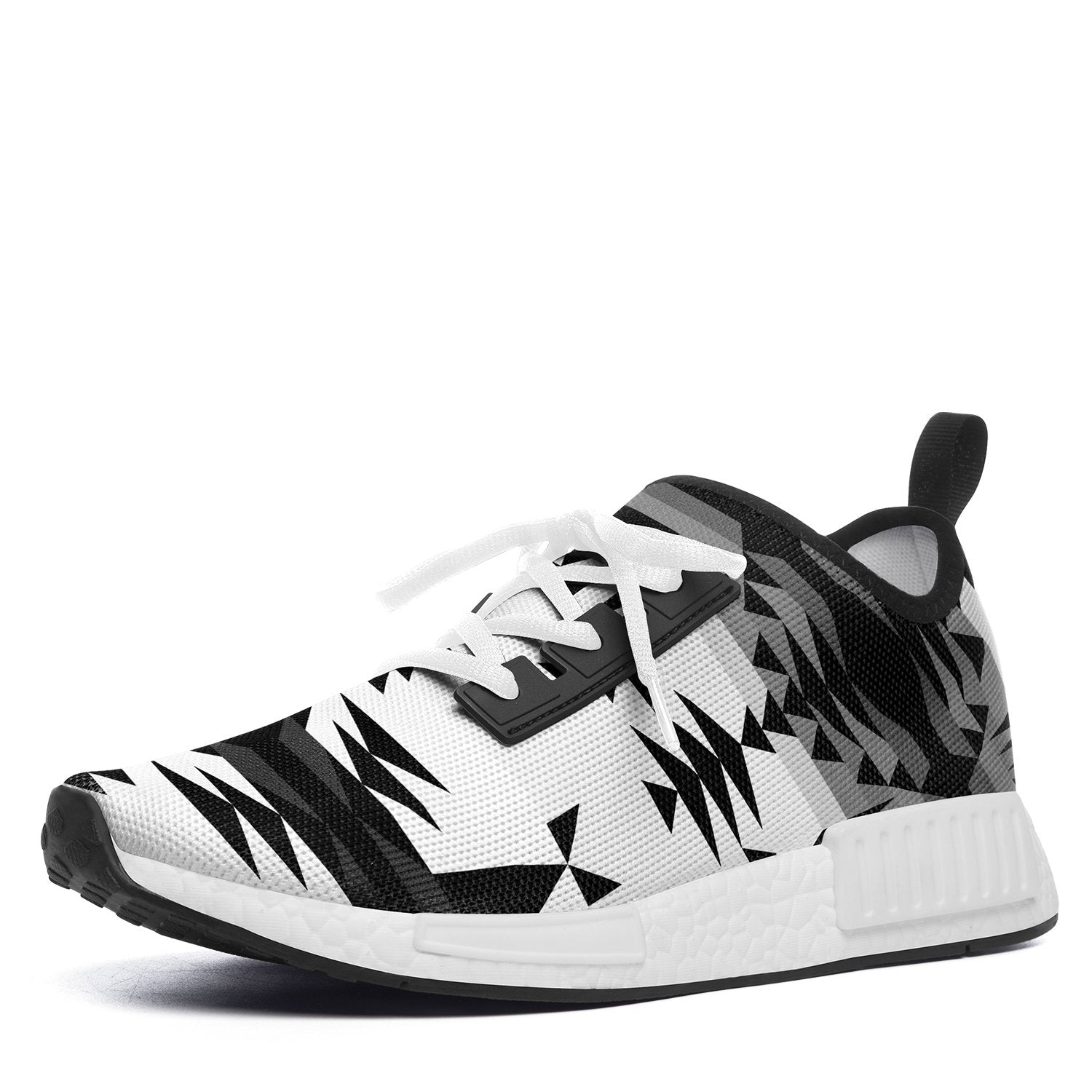 Between the Mountains White and Black Draco Running Shoes 49 Dzine 