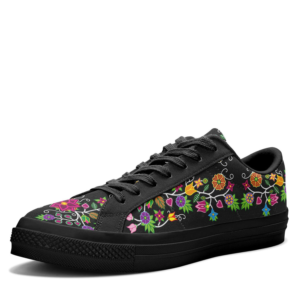 Red Beaded Rose Aapisi Low Top Canvas Shoes Black Sole