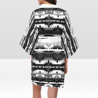 Okotoks Black and White Kimono Robe Artsadd 